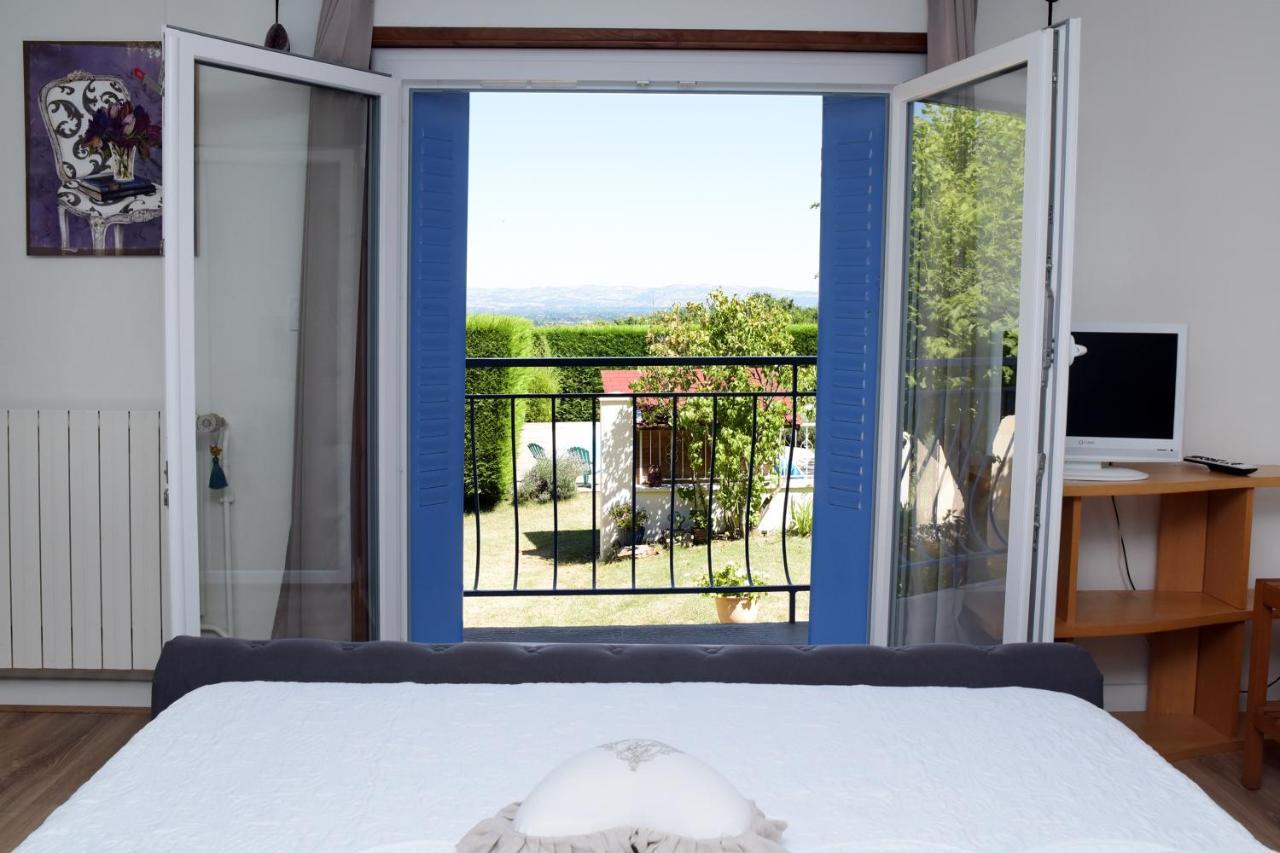 Bed and Breakfast Les Bessonnes Saint-Georges-Haute-Ville Экстерьер фото